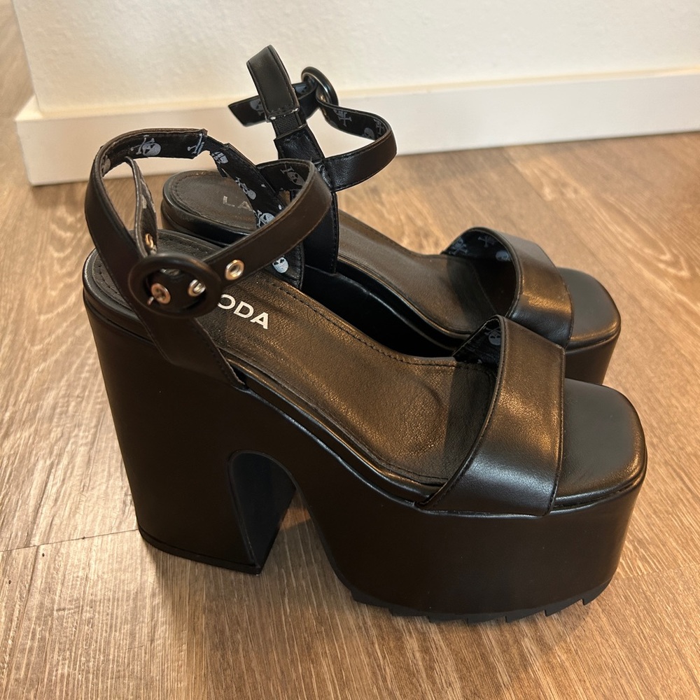 Lamoda chunky platform sandal heels